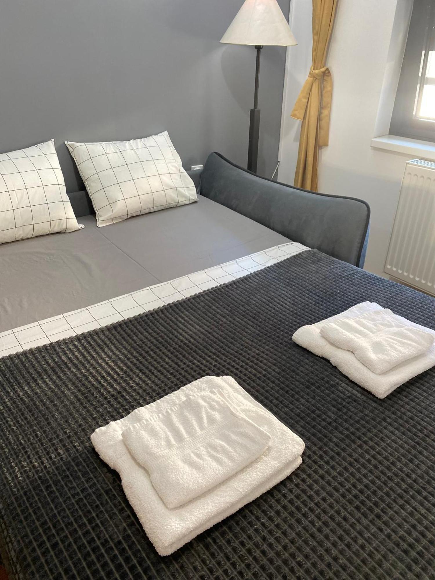 Family Home Nis , Free Parking Ngoại thất bức ảnh