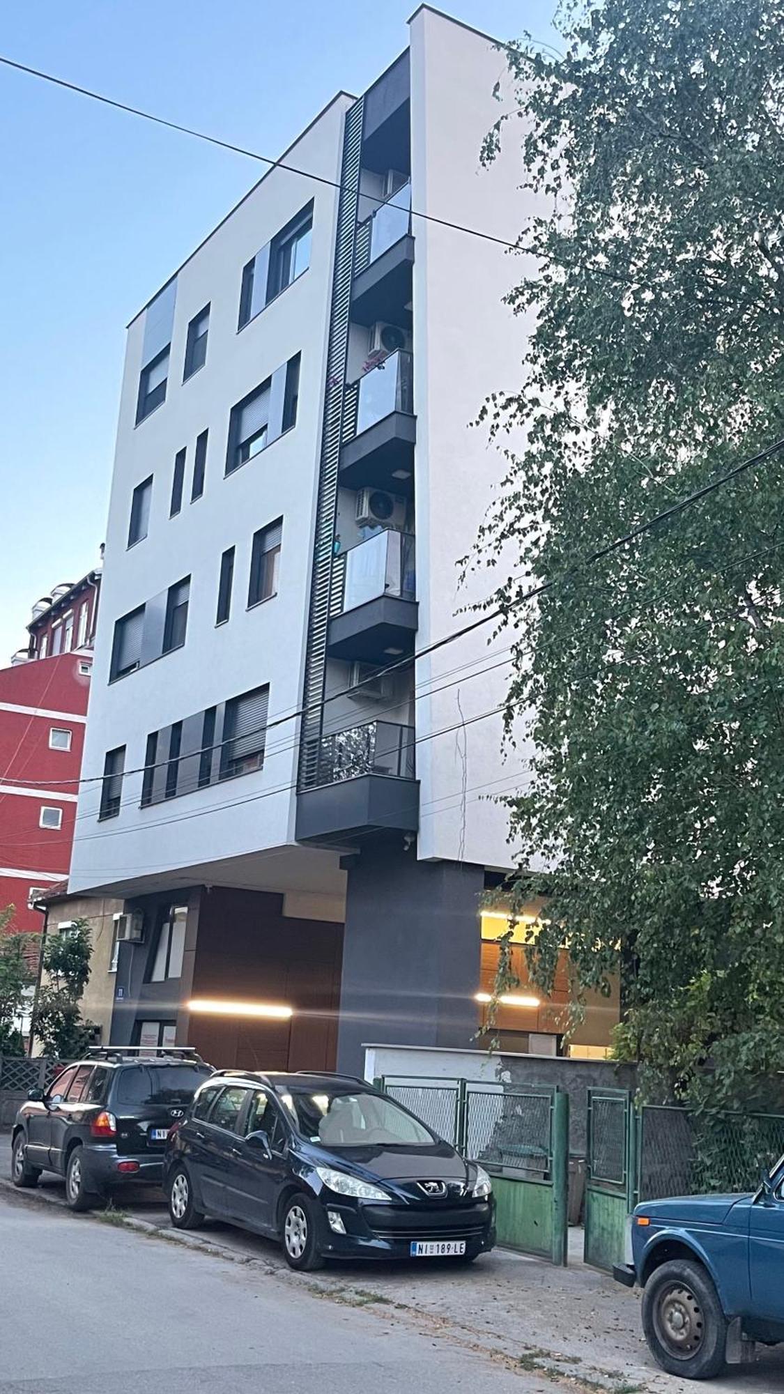 Family Home Nis , Free Parking Ngoại thất bức ảnh